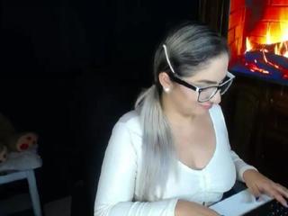 addaqueen nude live sex video chat