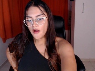 EmmaRoseX nude live sex video chat