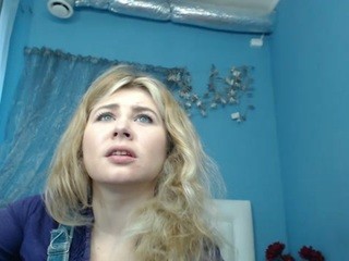 gorgeousvikkix nude live sex video chat