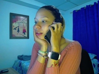 Jolie, ♥ nude live sex video chat