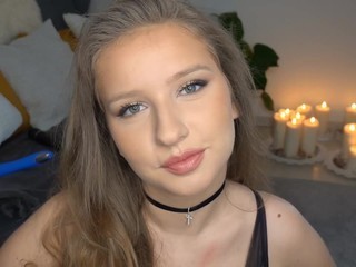 katnissevergreen nude live sex video chat