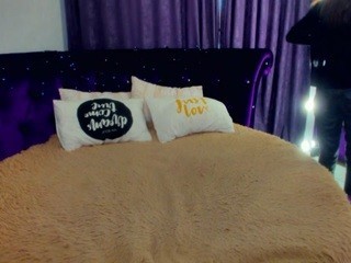 krisstalstar nude live sex video chat