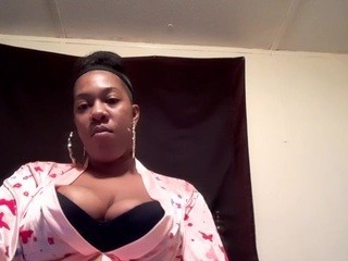 Ladybugg33 nude live sex video chat