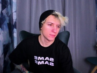 laurielhard nude live sex video chat