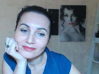 lisaroys nude live sex video chat