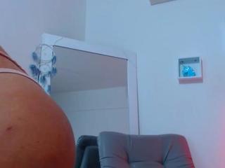 mia-james nude live sex video chat