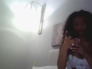 Sexy Black Queen nude live sex video chat