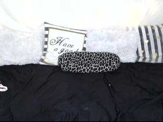 SheenaRose nude live sex video chat