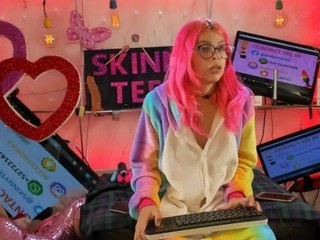 skinnyteen nude live sex video chat