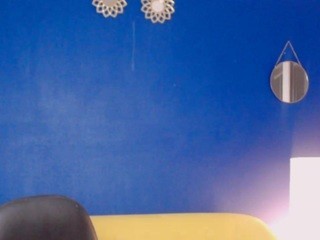 smalltitsbigsoul nude live sex video chat