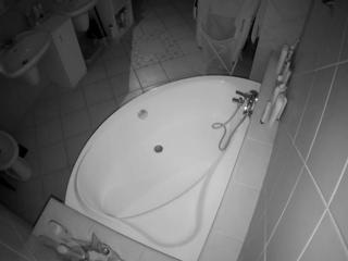 voyeurcam-julmodels-bath-1st-2 nude live sex video chat