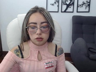 laura-arciniegas nude live sex video chat