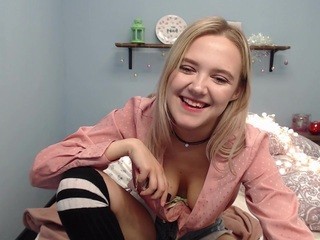 lizzysmittt nude live sex video chat