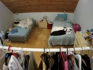 voyeurcam-julmodels-bed-4 nude live sex video chat