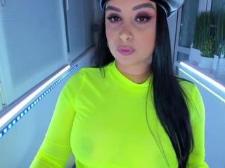 D. nude live sex video chat