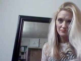 CandyCums84 nude live sex video chat
