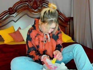 laura-bell nude live sex video chat