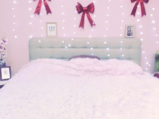 lorrymills nude live sex video chat