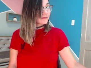 lucy-cyrus nude live sex video chat