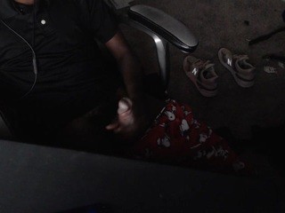 Steveyj12 nude live sex video chat