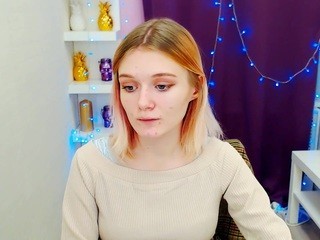 Cutie Bonnie nude live sex video chat