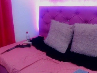 heiilynn nude live sex video chat