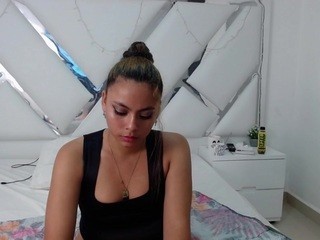 lindashary nude live sex video chat