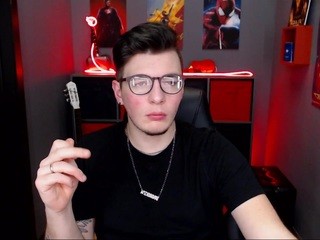 chris-glaive nude live sex video chat