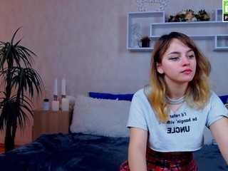 kristina-kiss nude live sex video chat