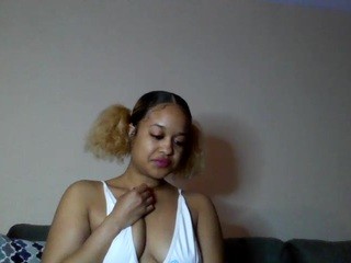 NiajFit nude live sex video chat