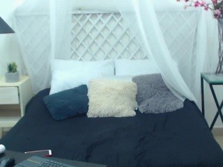 kyliemcarthur nude live sex video chat