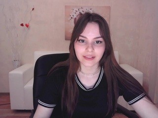 lindaevansi nude live sex video chat