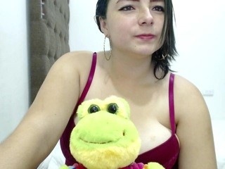 miahells nude live sex video chat