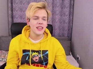 RyanToyBoy nude live sex video chat