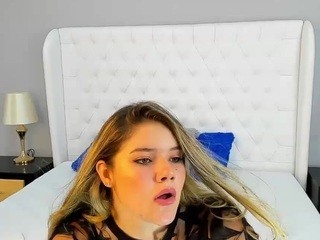 CRISTAL-WHITE nude live sex video chat
