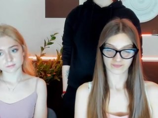 elfielana nude live sex video chat