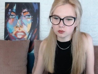 HoneyXShot nude live sex video chat