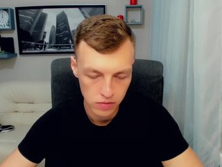 invincible-alex nude live sex video chat