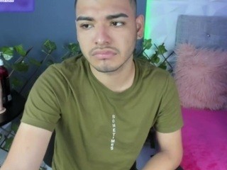 Sammy-x-x nude live sex video chat