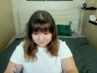 AmyHills nude live sex video chat