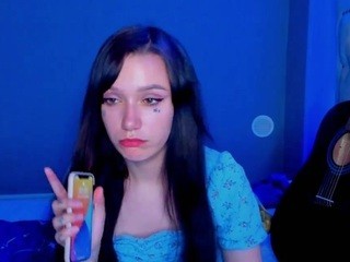 EmelieBlom nude live sex video chat