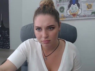 ?, L?I?L?I? nude live sex video chat