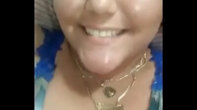 Mamasita masturbándose