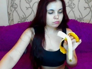 Milli-Cutie nude live sex video chat