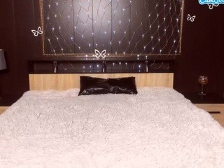 juliya-gold nude live sex video chat
