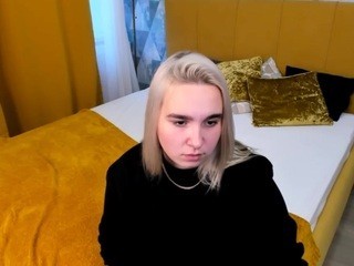 MiraOwen nude live sex video chat