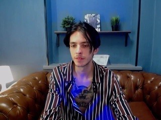 VinceStapes nude live sex video chat