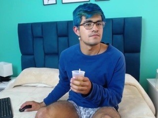 Brokeb-1 nude live sex video chat