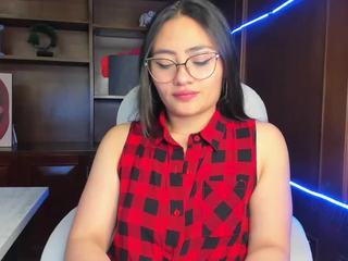 darlyn-17 nude live sex video chat