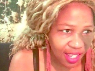 EbonyQueen96 nude live sex video chat